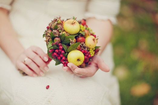 autumn apple berry wedding bouquet