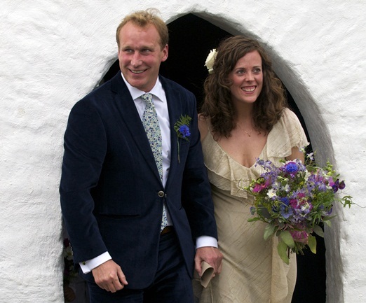 Wild and natural Welsh wedding