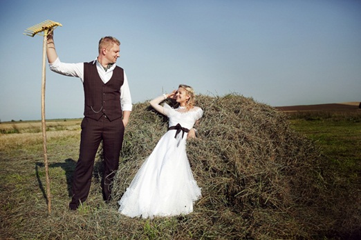 Bride and groom haystack