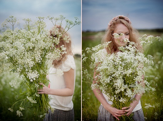 Bridesmaid bouquets of cow parsley