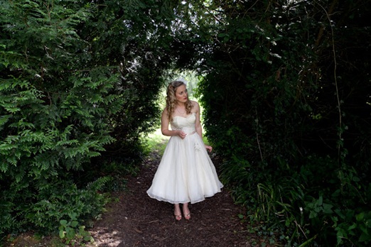 Bride in 1950s wedding dress