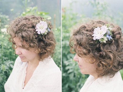 Delicate and romantic seasonal wedding hair flowers – beautiful  alternatives to the flower crown - The Natural Wedding Company