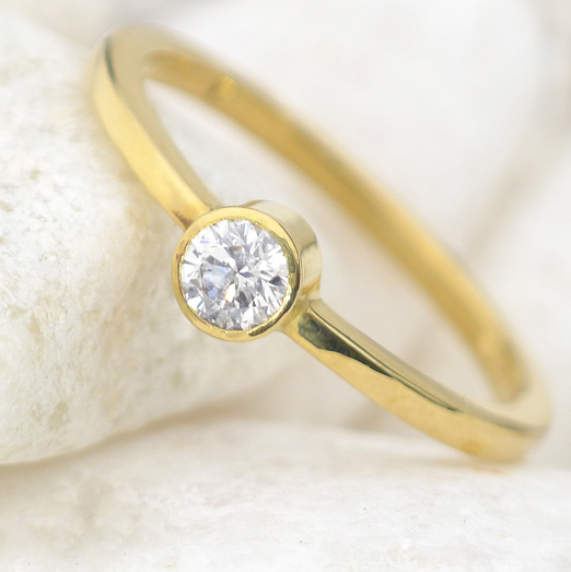 Ethical gold diamond engagement ring by Lilia Nash Jewellery