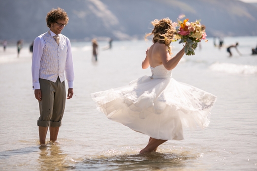 Wedding photos in the sea