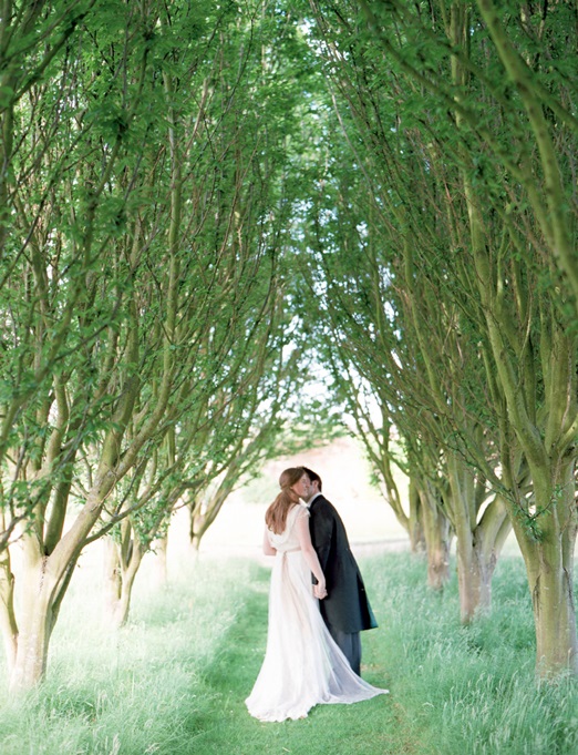 Romantic English country wedding - Taylor & Porter Photographs