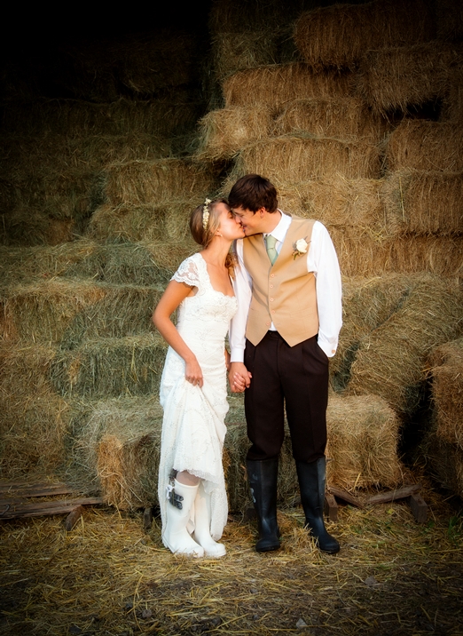 Harriet and Paul’s homemade eco-friendly wedding – photography http://www.philevansphoto.co.uk/ Harriet and Paul’s homemade eco-friendly wedding – photography http://www.philevansphoto.co.uk/
