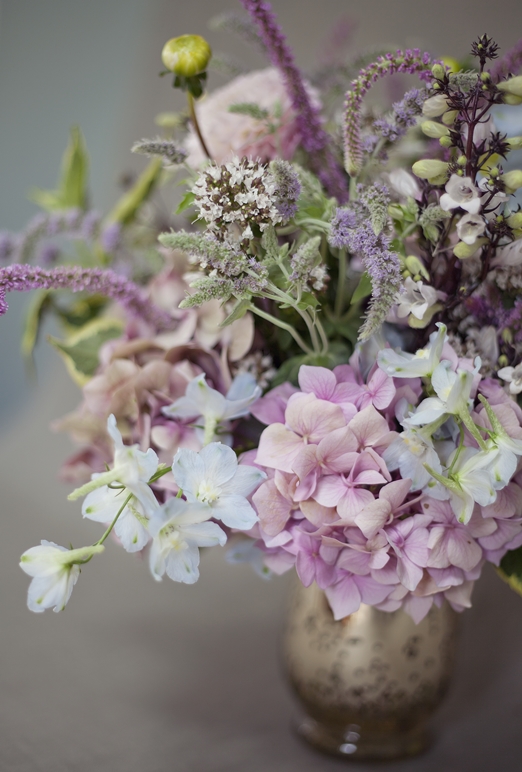 A new affordable wedding package for brides seeking seasonal and locally sourced flowers from Jay Archer Floral Design http://www.jayarcherfloraldesign.com/simply-jafd/