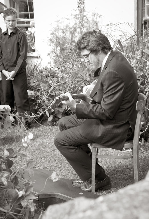 Bridget and Jeremy’s laidback Irish wedding with a vintage wedding dress, homegrown flowers and inspiring homemade décor – photography www.kristinaeixenberger.com 