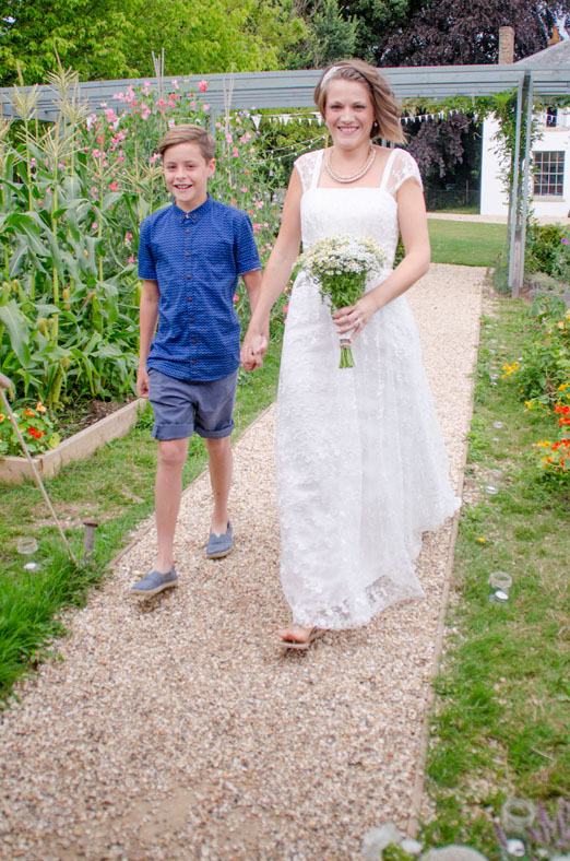 Kerry & Nick's Festival Wedding - Photography by http://tvcrphotography.weebly.com/