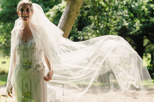 Beautiful bride in 1920s inspired Jenny Packham wedding gown - photography http://photosbyzoe.co.uk/