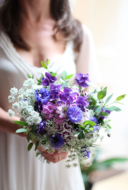Summer wedding bouquet of Sweet Williams, cow parsley and cornflowers by The Homegrown Flower Company // The Natural Wedding Company