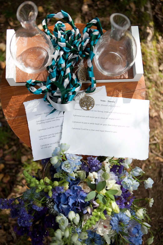 Hand-fasting ceremony in a woodland // Photography by Emma Stoner www.emmastonerweddings.com // The Natural Wedding Company