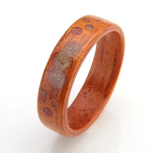 Ethical Isle of Wight pier and sand wedding ring from Eco Wood Rings // The Natural Wedding Company