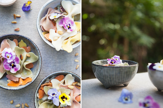 Wedding day food inspiration with delicious edible flowers from Greens of Devon // Taylor Wolf Photography // The Natural Wedding Company