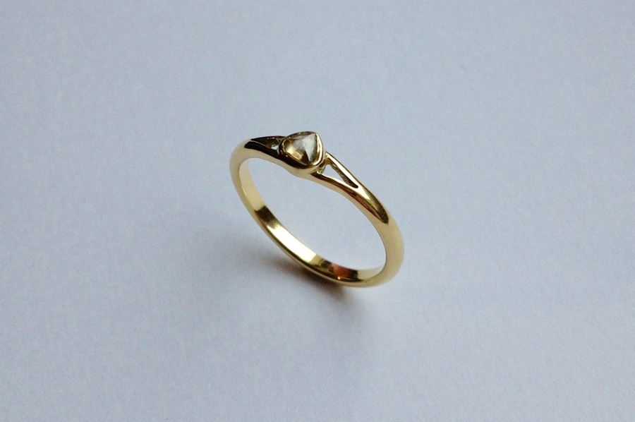 Ethical engagement ring from Slade Fine Jewellery // The Natural Wedding Company