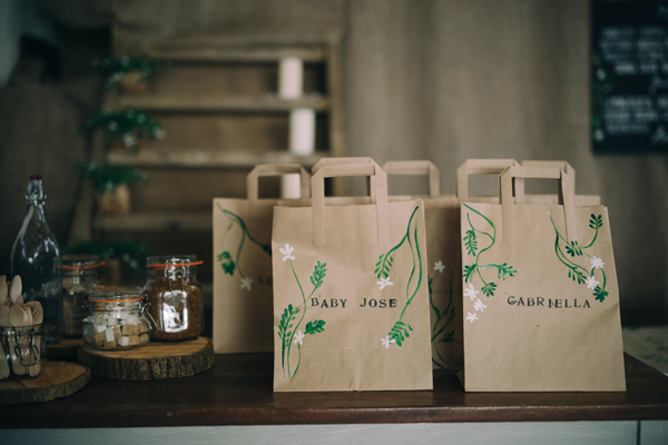 Rustic brown paper bag wedding favours // Enchanted Brides Photography // The Natural Wedding Company