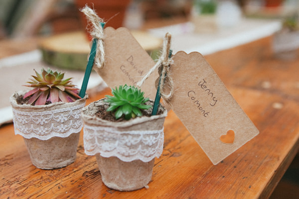 Natural Wedding Details: Eco-friendly Succulent Wedding Favours // Emma Stoner Photography // The Natural Wedding Company