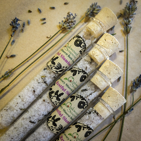 Lavender bath salt shots // Botanical wedding favours // The Natural Wedding Company